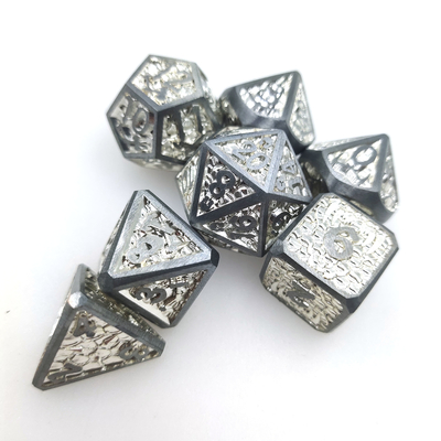 Plai card Sharp Edge Resin Dice Metal Antiwear Ręcznie rzeźbione Polyherdal