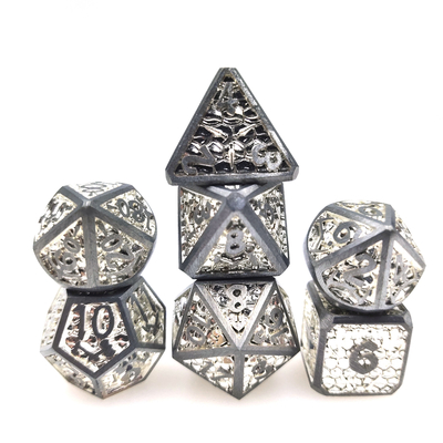 Klejnot Półprzezroczysta żywica Metal RPG Kości Ostra krawędź Żywica Automat Wielościenny
