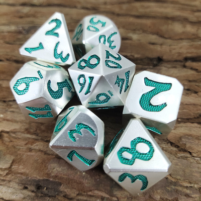 Edge Rpg Dice Rpg Dice Bezzapachowe wielościenne kości Lekki Ostry Zielony Srebrny Metal