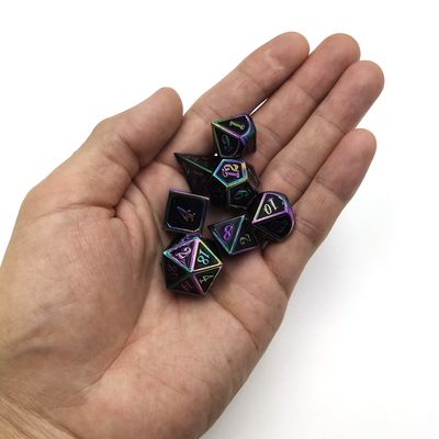 Kości RPG Wielościenne z żywicy powierzchniowej Ręcznie rzeźbione Metaliczny mosiądz