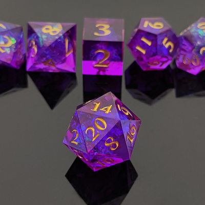 Fioletowe kostki z żywicy 7PCS DND Dragon And Dungeon Polyhedron