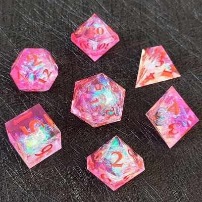 Fioletowe kostki z żywicy 7PCS DND Dragon And Dungeon Polyhedron