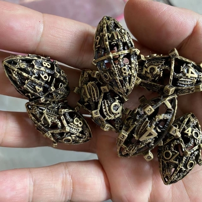 Kreatywny Rugby Metal Hollow RPG Dice Set Dragon And Dungeon DND