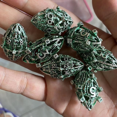 Kreatywny Rugby Metal Hollow RPG Dice Set Dragon And Dungeon DND