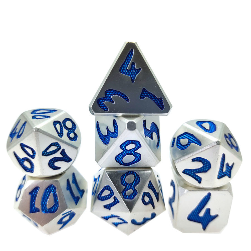 Hurtownia Glow Green Metal DND Dice 7-częściowy nietoksyczny zestaw kości wielościennych Jasnoniebieski materiał